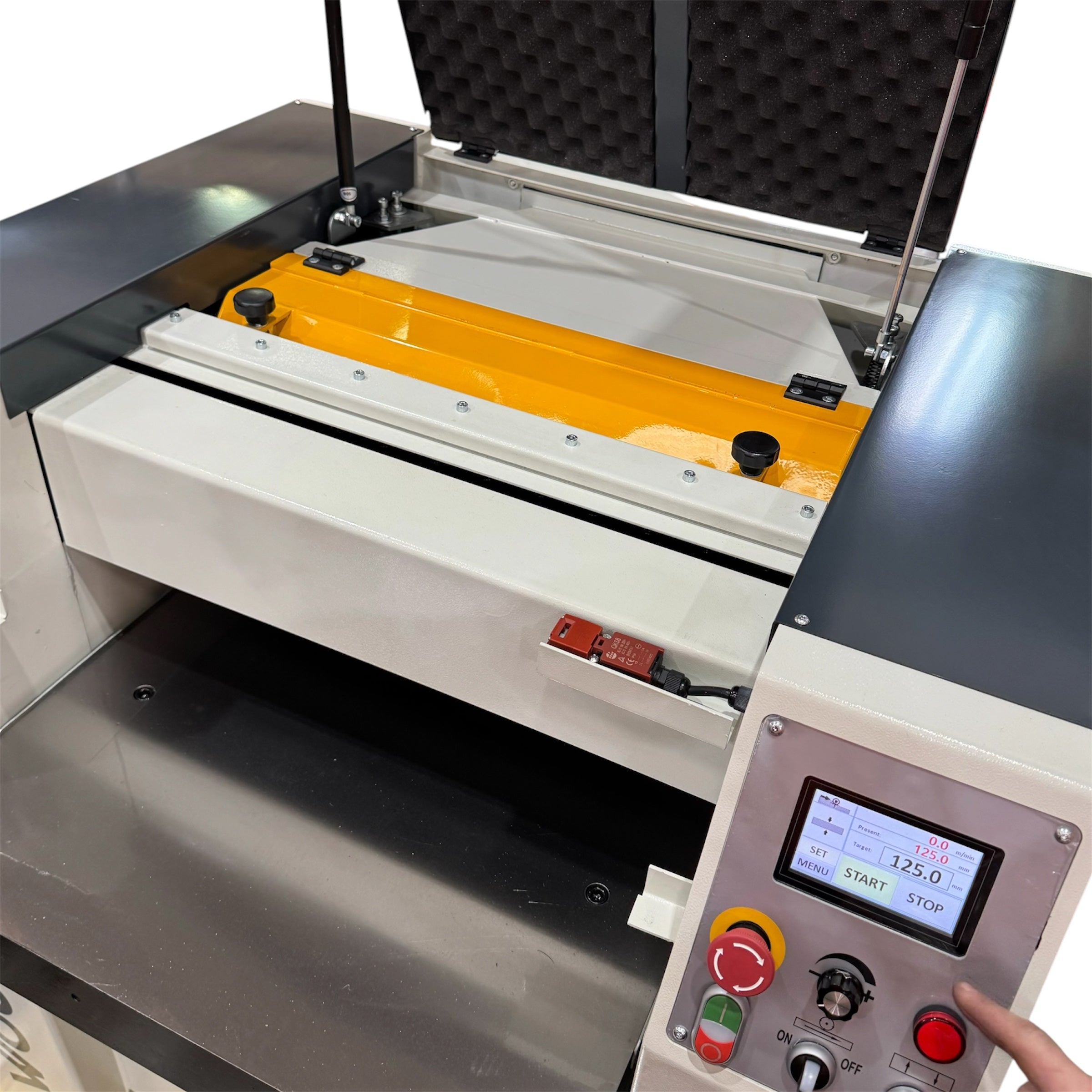 Woodfast 630mm (25") Industrial Thicknesser with Helical Cutterhead 10HP 415V TH630B