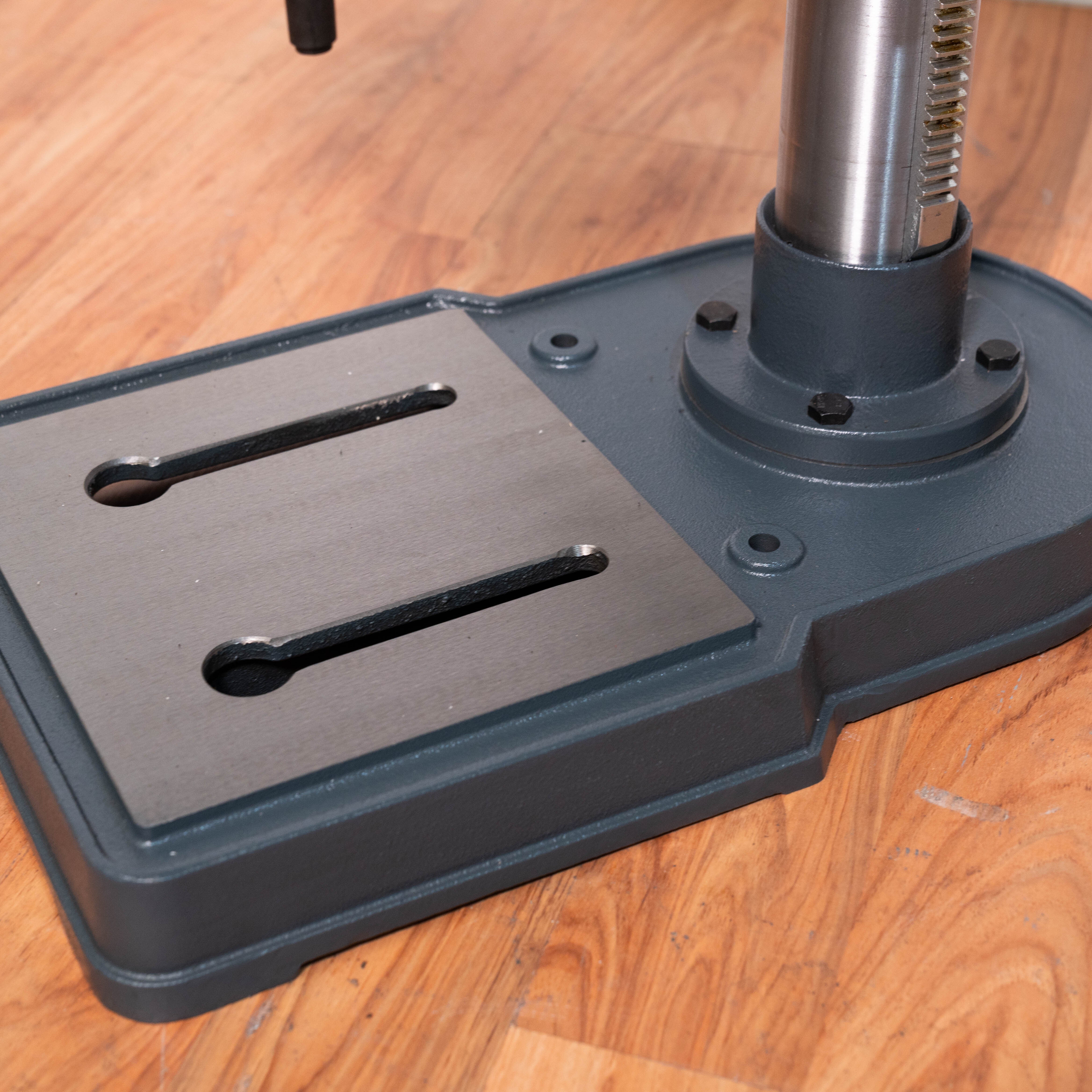 Woodfast 330mm (13") Bench Drill Press 12 Speed 16mm Chuck 240V DP33016B-VS *New Arrival*