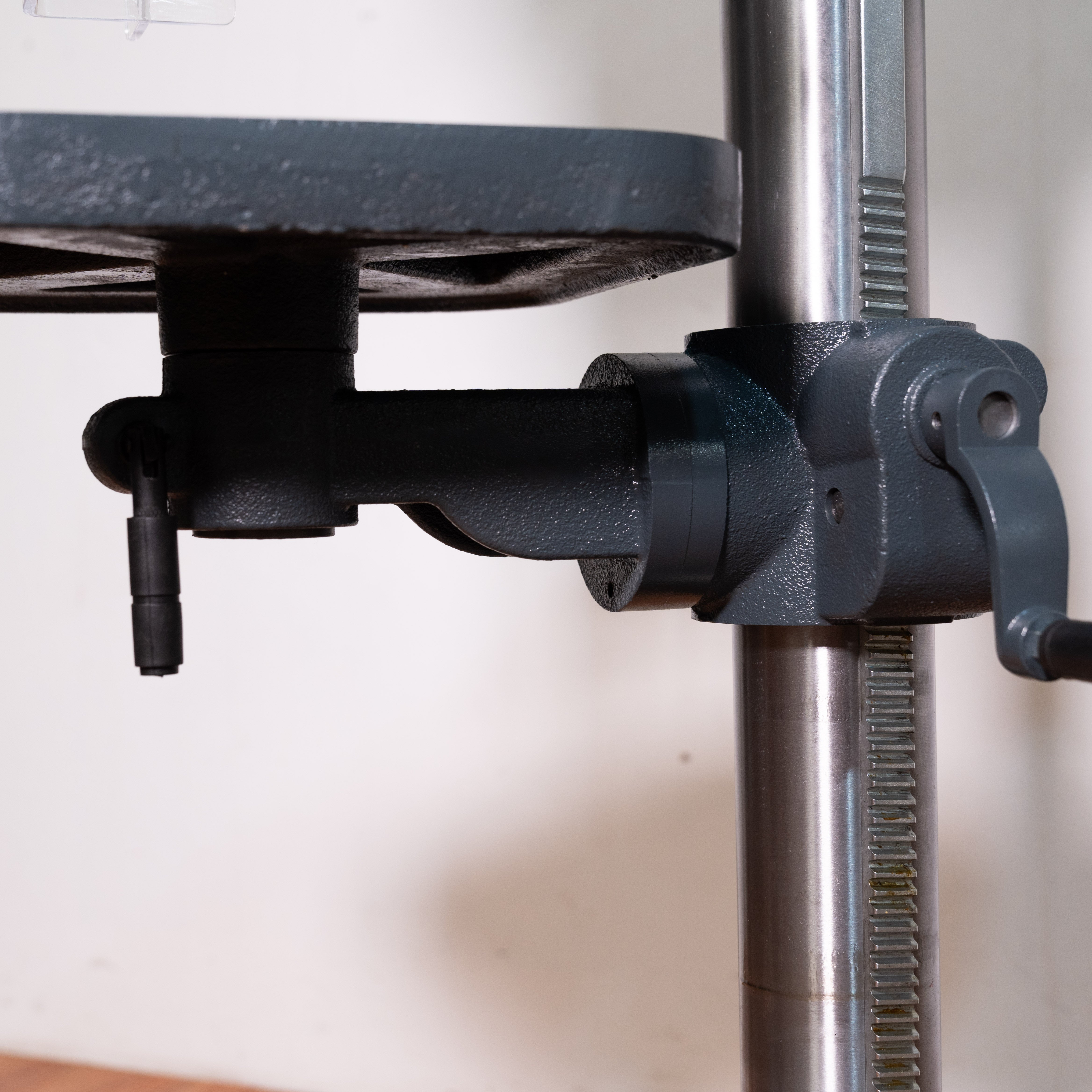 Woodfast 330mm (13") Bench Drill Press 12 Speed 16mm Chuck 240V DP33016B-VS *New Arrival*