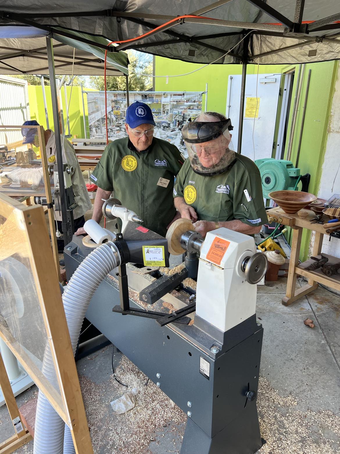 Woodfast 510mm (20") Swing x 915mm (36") Between Centres Heavy Duty Wood Lathe WL520A