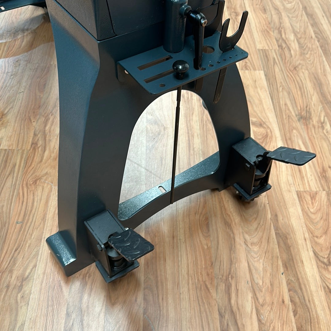 Woodfast 762mm (30") Swing x 1060mm (40") Between Centres Super Heavy Duty Wood Lathe 3HP WL3040A *Restocking Soon - Expected Mid Nov 2025*