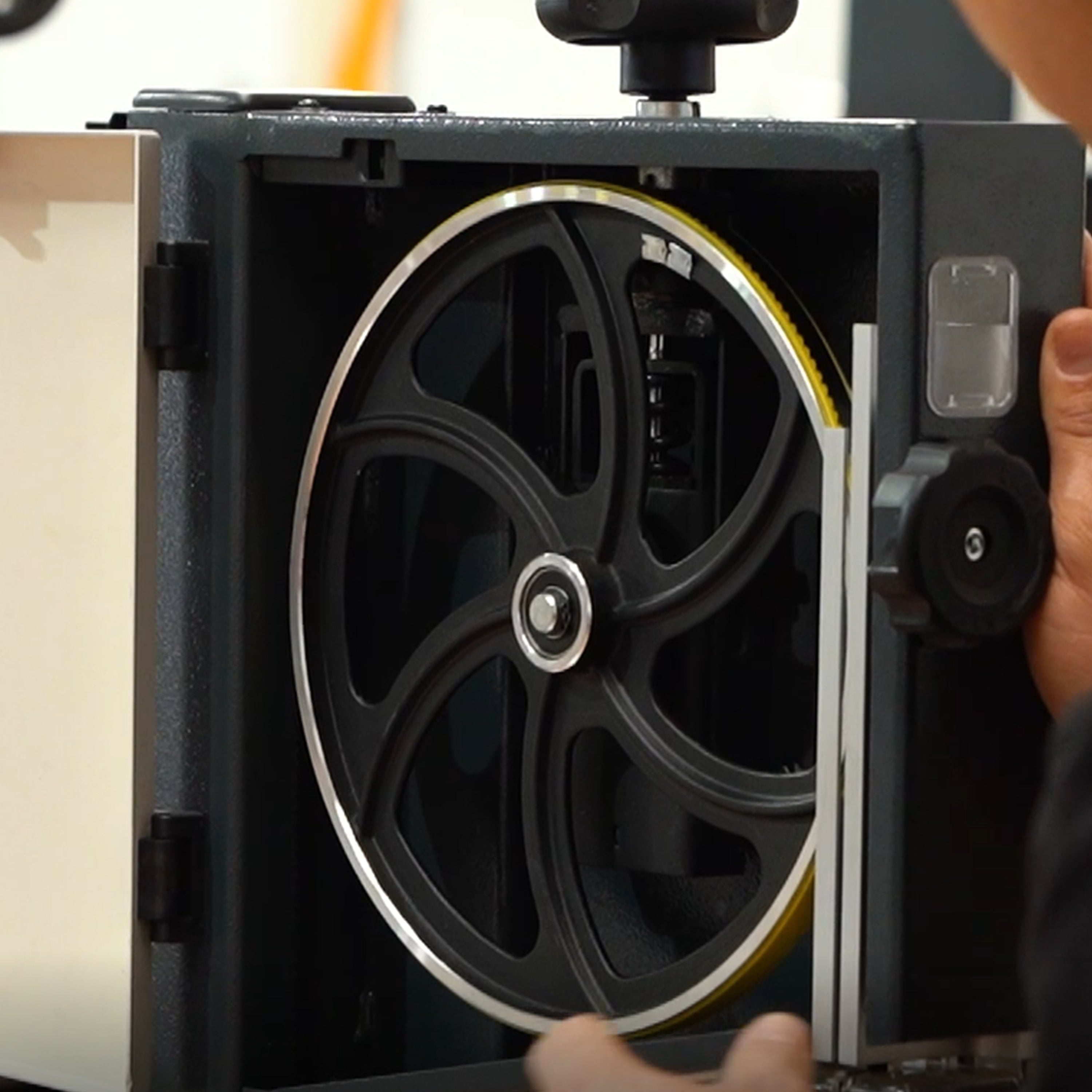 Woodfast 250mm (10") Bandsaw 0.5HP 240V BS250B