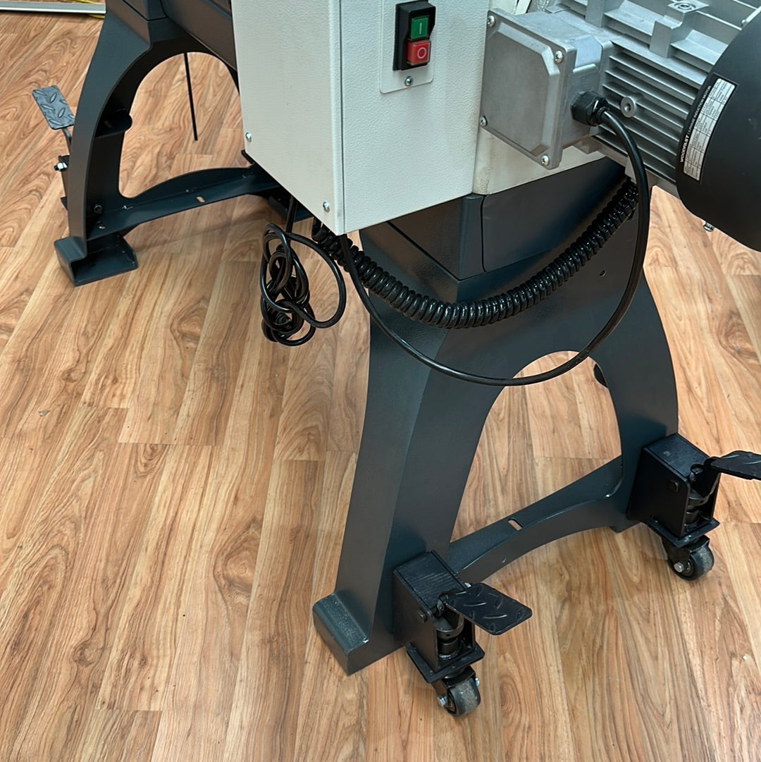 Woodfast 762mm (30") Swing x 1060mm (40") Between Centres Super Heavy Duty Wood Lathe 3HP WL3040A