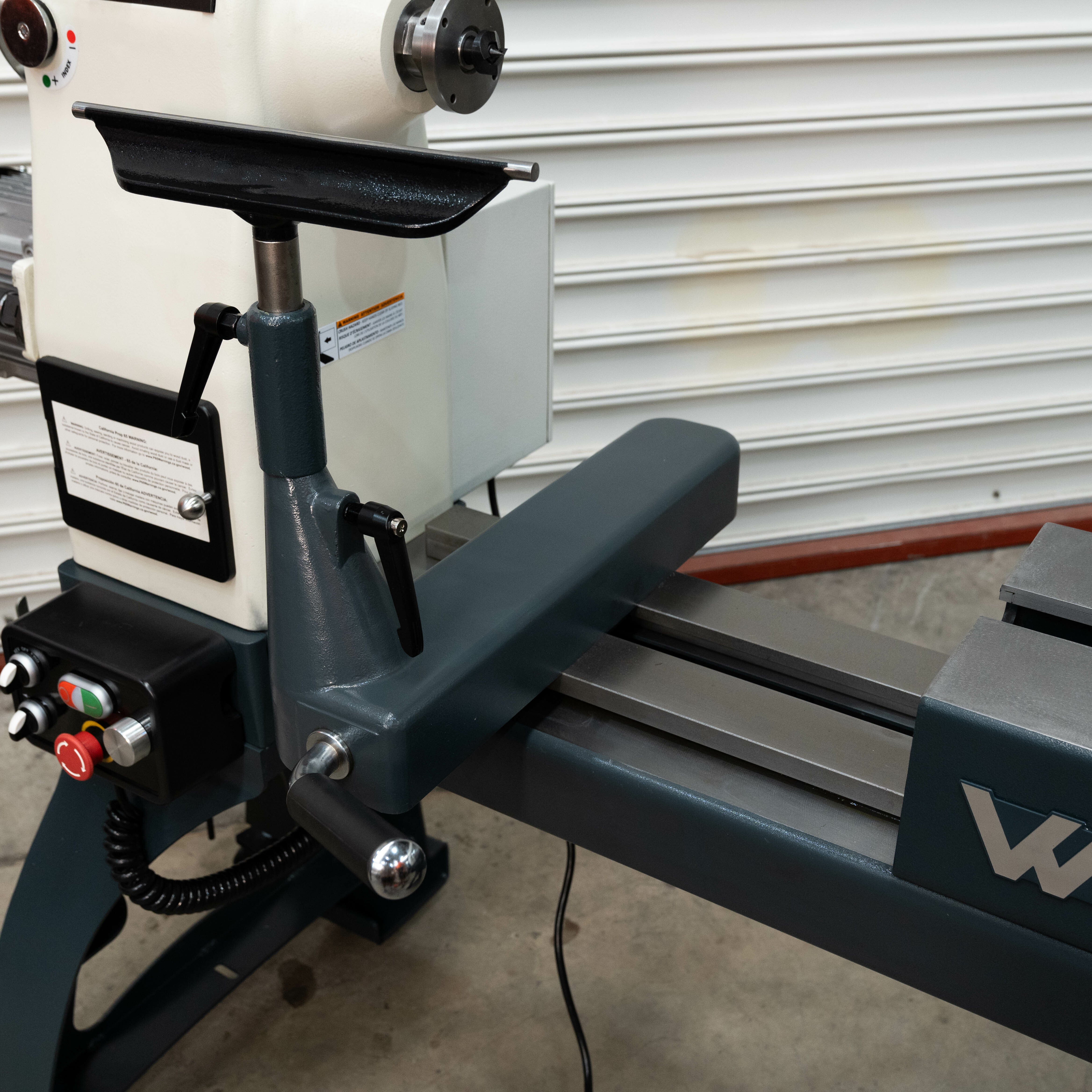 Woodfast 762mm (30") Swing x 1060mm (40") Between Centres Super Heavy Duty Wood Lathe 3HP WL3040A