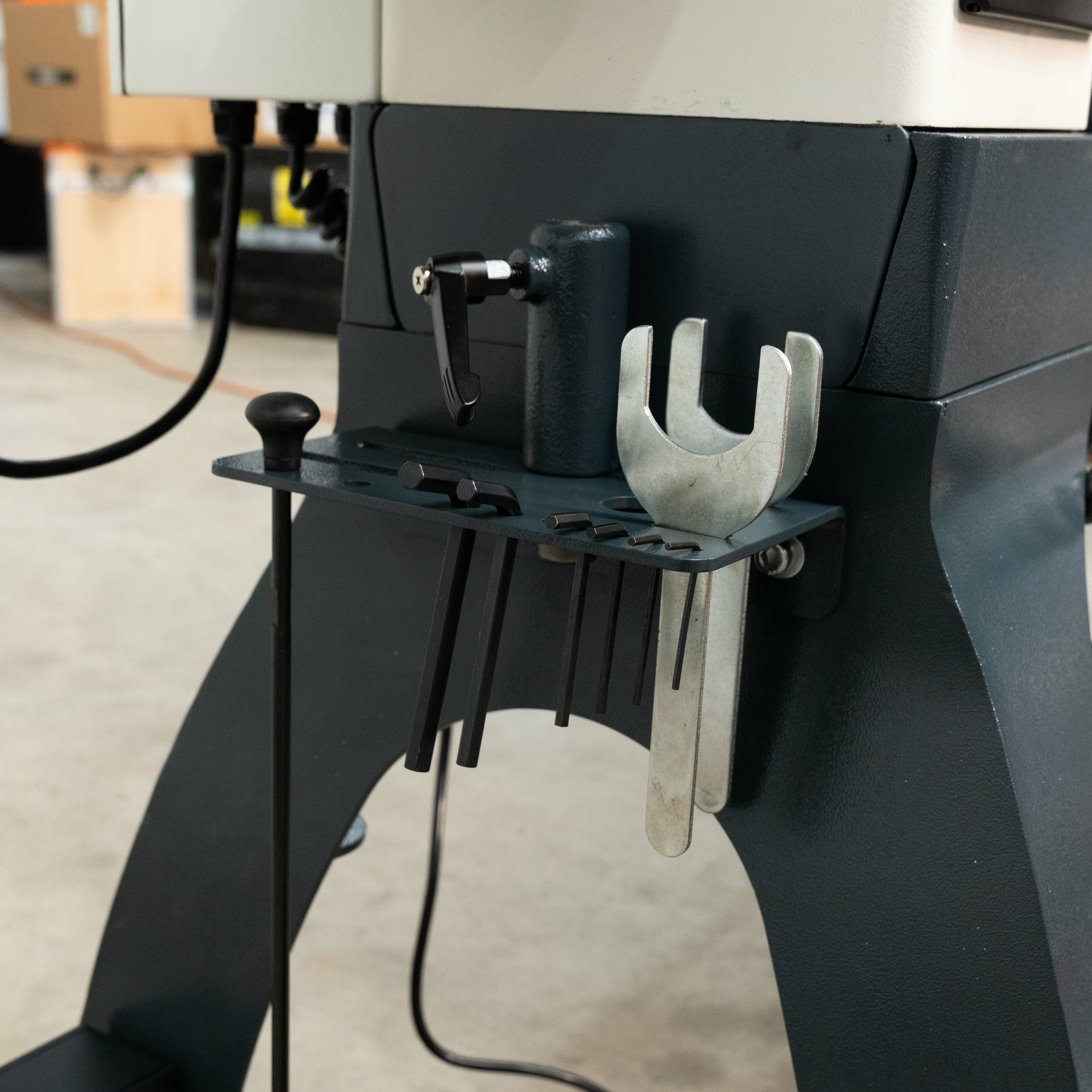 Woodfast 762mm (30") Swing x 1060mm (40") Between Centres Super Heavy Duty Wood Lathe 3HP WL3040A