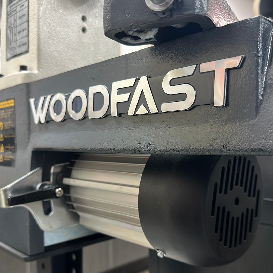 Woodfast 318mm (12") Swing x 508mm (20") Between Centres 0.75HP 240V Super Heavy Wood Lathe WL1220A
