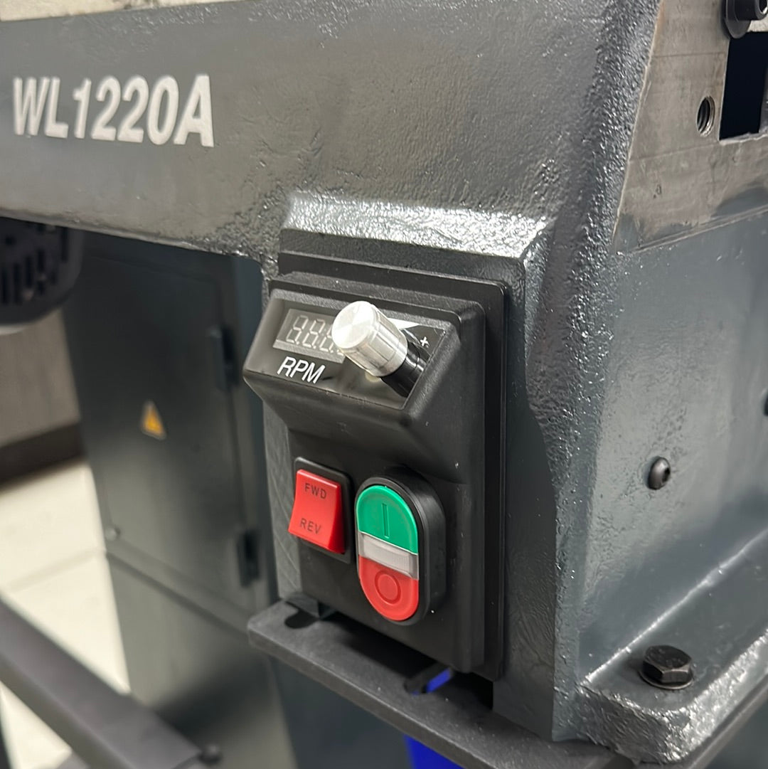 Woodfast 318mm (12") Swing x 508mm (20") Between Centres 0.75HP 240V Super Heavy Wood Lathe WL1220A