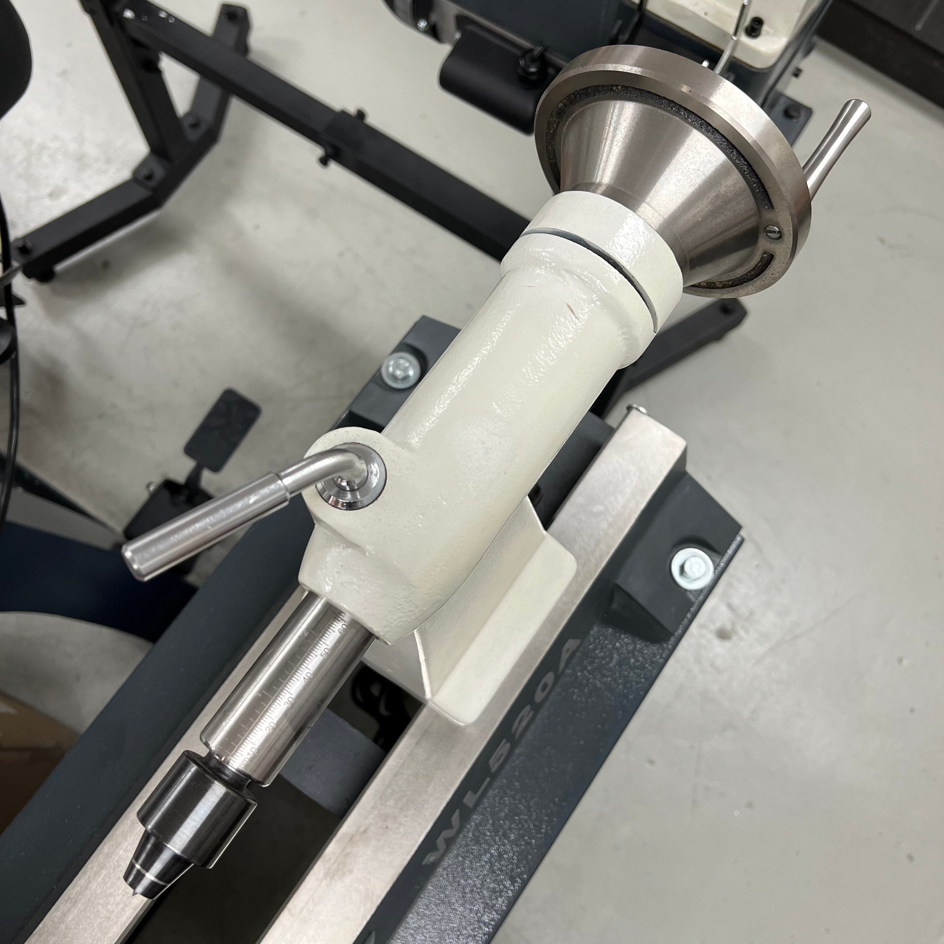 Woodfast 510mm (20") Swing x 915mm (36") Between Centres Heavy Duty Wood Lathe WL520A