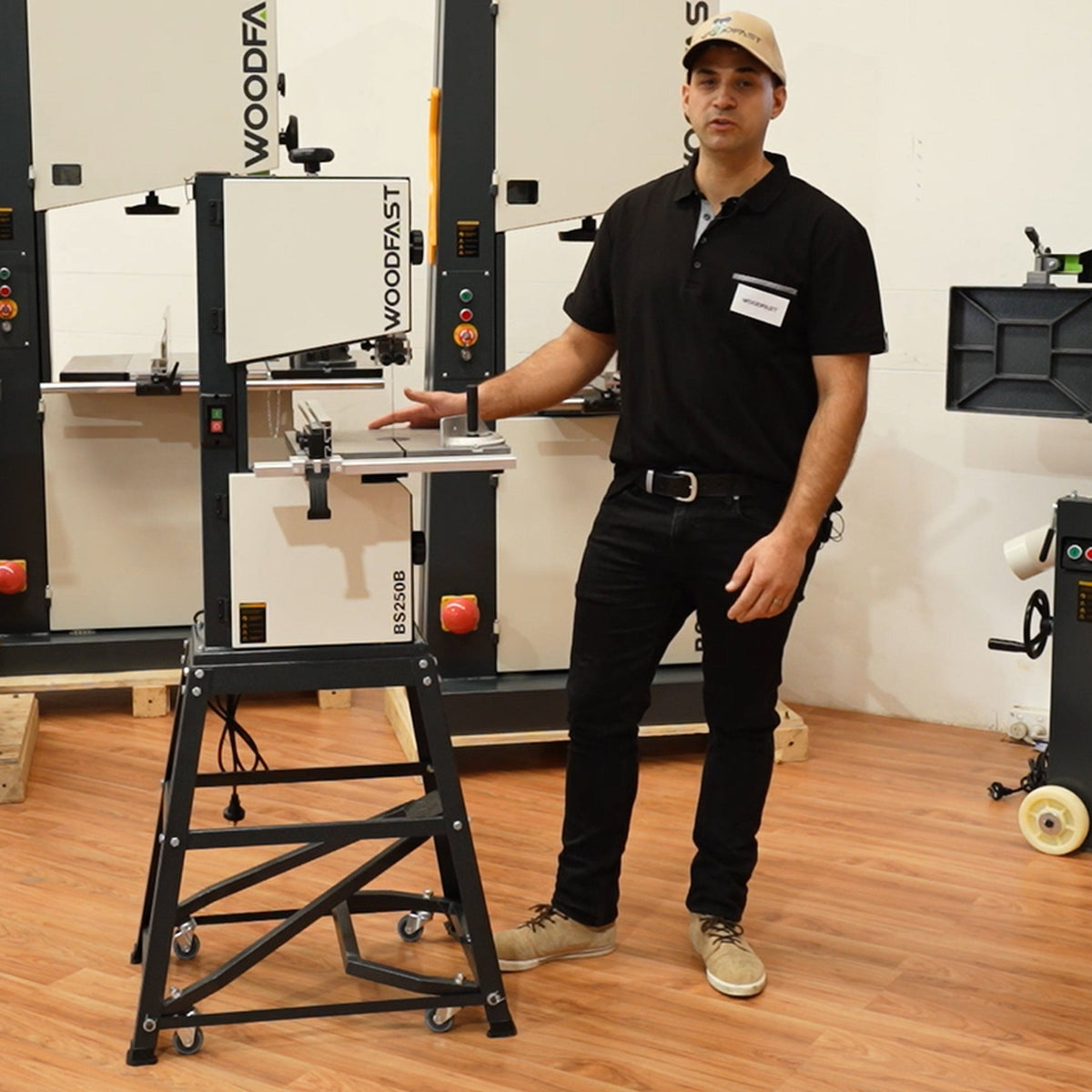 Woodfast 250mm (10") Benchtop Bandsaw 0.5HP 240V BS250C – Variable Speed